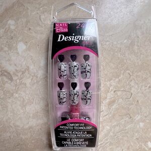 Nail Bliss Designer Nails Set Purple Cracked Metallic Silver Glitter Nails Kit